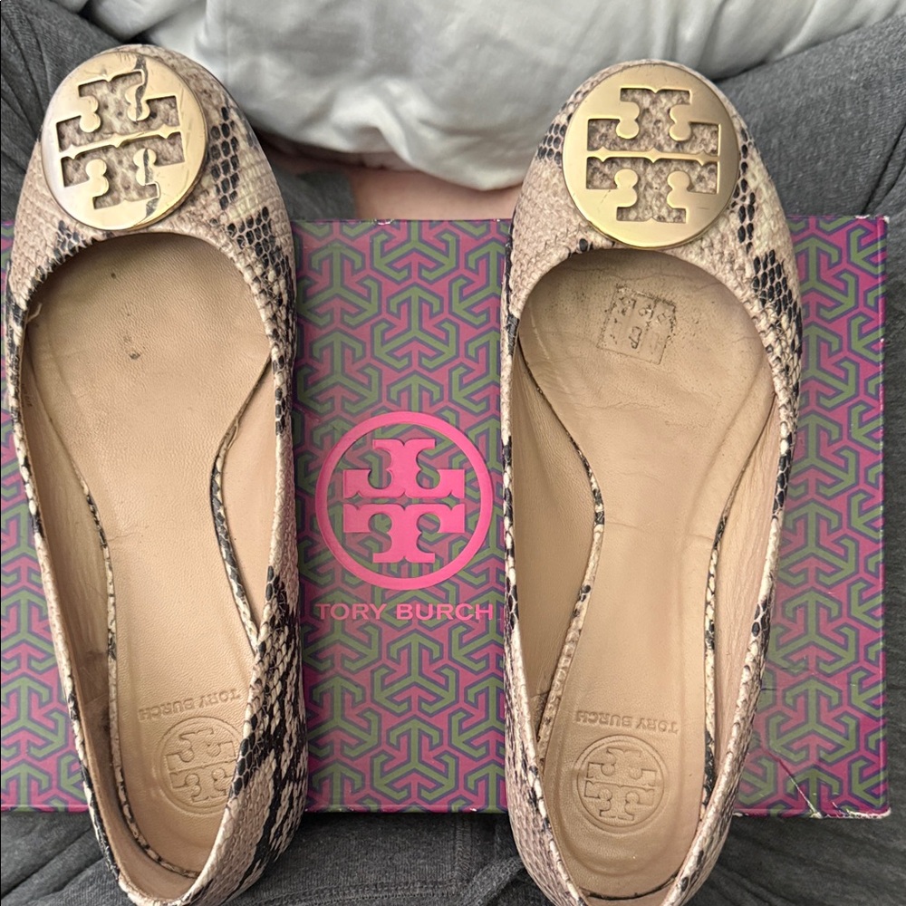 Tory Burch Snakeskin Flats - Cream and Gold